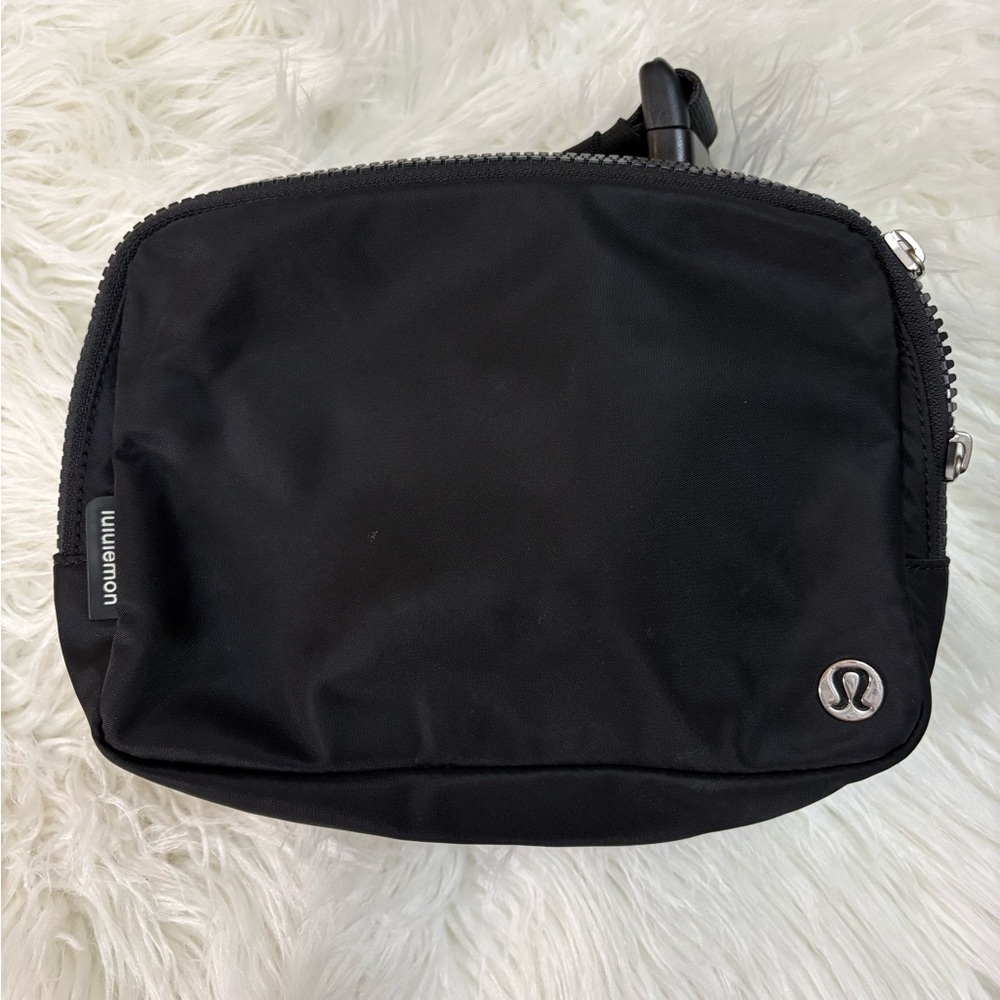 lululemon athletica Black Belt Bag
